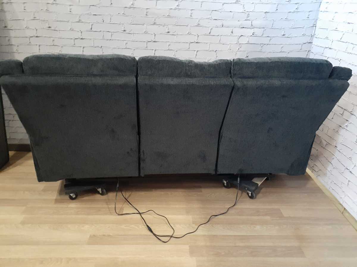 Draycoll Reclining Sofa with Power - Gallery Image 6
